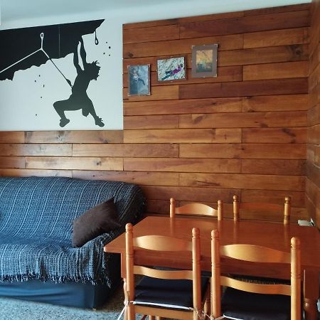 Alquiler En Importante Zona De Escalada !! Apartman Camarasa Kültér fotó